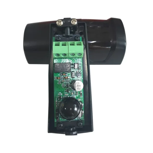 DI-IR610 fotoelemento vidinė plokštė atidarytame korpuse